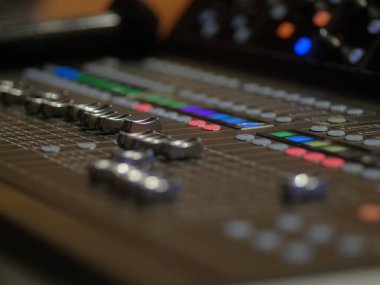 Ses karıştırıcı, ses mühendisi, ses karıştırıcı, konser.