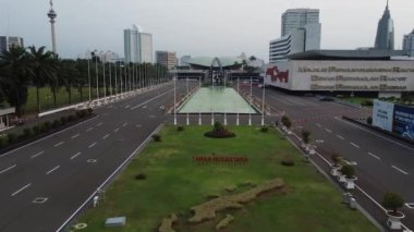 Jakarta, Endonezya-3 Kasım 2024: Senayan, Güney Jakarta 'daki DPRI binasının insansız hava aracı görüntüsü.