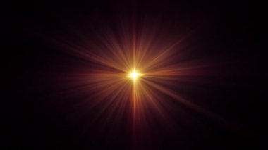 4K döngü merkezi dönen altın ışınlı ışıklar optik mercekler parlayan animasyon sanat arka planı. Lamba ışınları dinamik, parlak video görüntülerini etkiler. Altın parıldayan yıldız optik ışık hareketi.