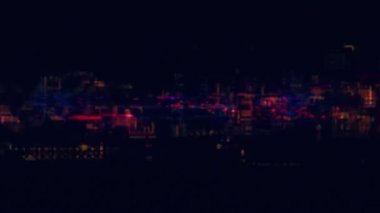 Haber Güncelleme 'nin 3 boyutlu animasyonu. Parıltılı metin dijital efekti. Sinema başlığı arka planı. Giriş için kapak, başlık afişi. Renkli retro oyun konsolu biçimi. 