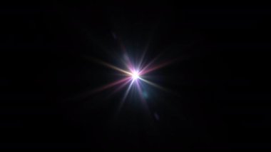 Döngü merkezi rengarenk yıldız güneşi optik mercekleri aydınlatır, projektör örtüsü için siyah soyut arkaplan üzerinde parlak dönüş animasyon sanatı yaratır. Işıklandırma lambası ışığı dinamik parlak video etkisi 