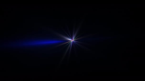 ループセンターのカラフルな星の光フレアは スクリーンプロジェクトのオーバーレイのための黒い抽象的な背景に光線の回転を輝きます 照明ランプ線はダイナミック明るいビデオ映像に影響します — ストック動画