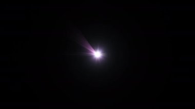 Soyut merkez, çok renkli ışıltılı optik lens, siyah arkaplanda parlayan ışık animasyonu 