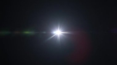 Soyut döngü güzel merkez altın renkli optik lens siyah arkaplan üzerinde parlayan animasyon sanatı ekran projesi örtüsü için. Aydınlatma lambası etkisi dinamik parlak