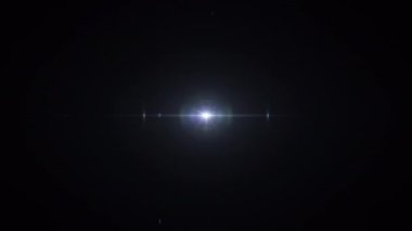 Soyut döngü merkezi beyaz mavi yıldız optik mercek parlaklığı siyah arkaplan üzerinde ışık animasyonu parlıyor 