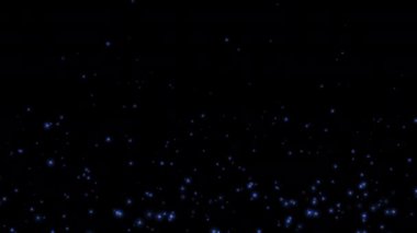 Animasyon döngüsü yanıp sönen mavi toz yıldızı parçacıkları siyah soyut arka planda yukarı doğru akar. Alevli mavi parlayan kor yanan kül parçacıklarının animasyonu.