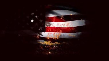 Anma Günü 'nde Amerikan bayrağında siyah soyut arka planda rüzgar animasyonunda sallanan altın mesaj kelimesi, Amerikan bayrağı. 4K 3D ABD bayrağı rüzgarda dalgalanıyor