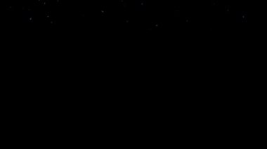 Parlayan beyaz yıldız parçacıkları siyah soyut arkaplan üzerine düşen animasyonlar. Alevli mavi altın parlayan kor yanan kül parçacıklarının animasyonu.