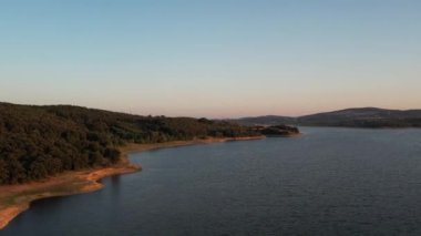 Baraj, havadan tatlı su barajı ve orman