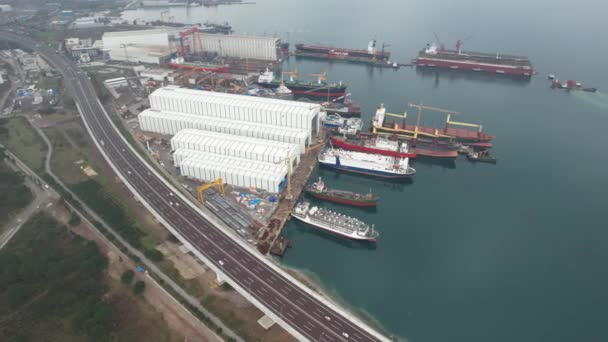 Shipyard Aerial Shipyard Highway View Yalova Turkey — Vídeo de stock