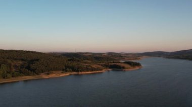 Baraj, havadan tatlı su barajı ve orman