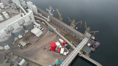 tarım siloları, hava tarımsal silolar ve yükleme merkezi