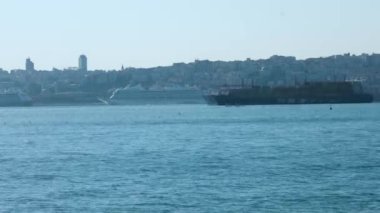 İstanbul, İstanbul ve gemiler zaman aşımına uğradı