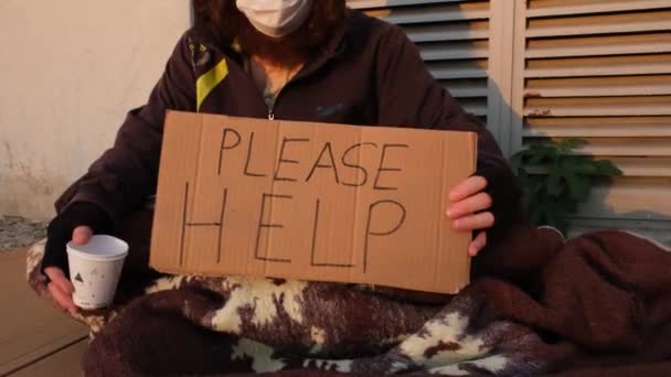 Obdachlose Hungrige Obdachlose Wollen Hilfe Für Menschen — Stockvideo