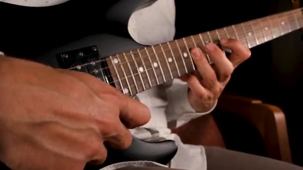 Гитара Человек Играющий Гитаре — стоковое видео