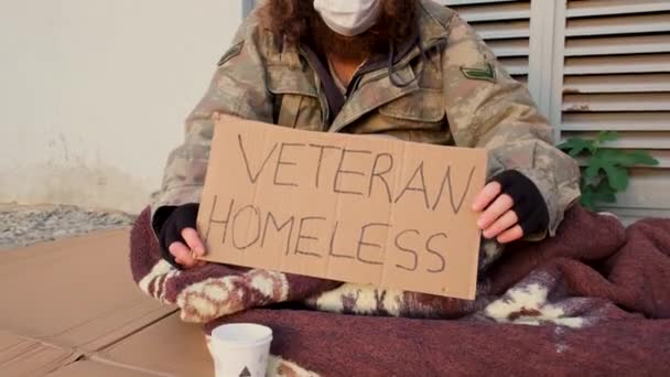Obdachlose Altgediente Obdachlose Der Straße Hilfe Video — Stockvideo