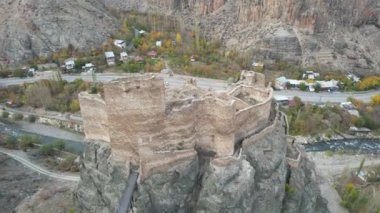 Erzurum 'daki ortaçağ kalesi, hindi, enguzek kalesi yüksek kalite 4k