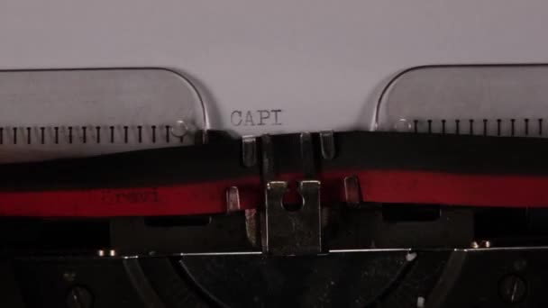 打字机 打字机上的利息词 古董字 — 图库视频影像