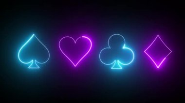 4 As, Siyah Arkaplanda Parlayan Neon Işıkları ile Kart Sembolleri Oynuyor - döngü görüntüleri. Arka ışıklandırma neon tarzı takımlar, kart oyunları, iskambil takımı, kırmızı ve siyah oyun kartları.