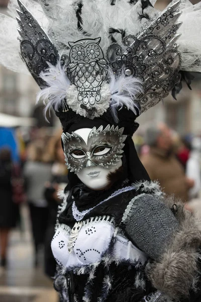 Maska Benátkách Pořízena Během Dne — Stock fotografie