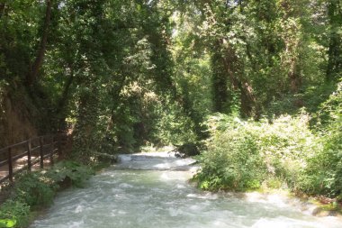 Gün boyunca Marmore Şelalesi