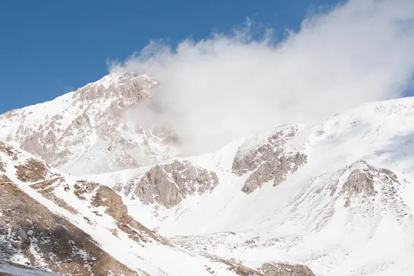 Abruzzo 'daki Gran Sasso Dağı