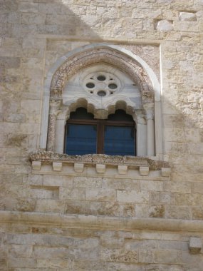 Castel del Monte antik binası güneşli bir günde çekildi