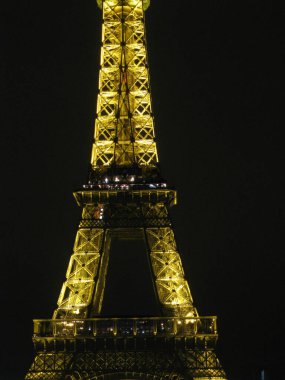 Gece boyunca Eifel turu.