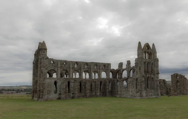 Whitby North Yorkshire England July 5Th 2023 Ruins Whitby Abbey — Stock Photo, Image