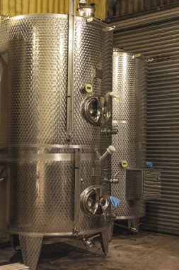 Birleşik Krallık üzüm bağı binasında paslanmaz çelik fermantasyonu