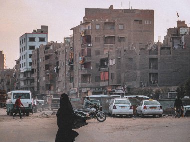 Kahire 'deki eski binalara bak.