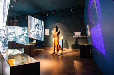 heykel, nadir siyah ve beyaz, fotoğraf, modern sanat, avangart, projektör ekran, gösteri, slaytlar, filmler, turizm, geçen yüzyıla ait şeyler. 