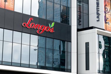 Toronto, ON, Kanada - 04 Ağustos 2023 Toronto 'daki Longo mağaza tabelasına bakın