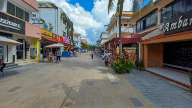 Playa del Carmen, Riviera Maya, Meksika - 15 Kasım 2023: Playa del Carmen 'deki 5.