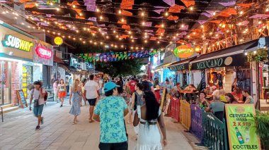 Playa del Carmen, Riviera Maya, Meksika - 15 Kasım 2023: Playa del Carmen 'deki 5.