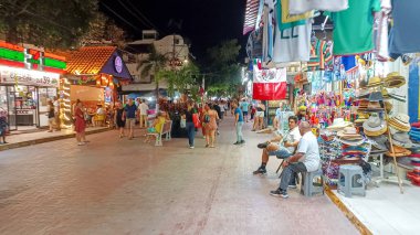 Playa del Carmen, Riviera Maya, Meksika - 15 Kasım 2023: Playa del Carmen 'deki 5.