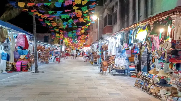 Playa del Carmen, Riviera Maya, Meksika - 15 Kasım 2023: Playa del Carmen 'deki 5.