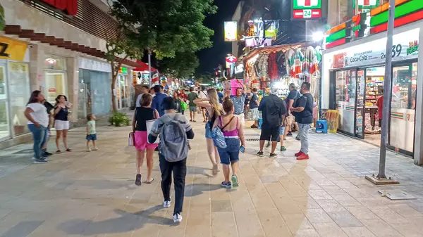 Playa del Carmen, Riviera Maya, Meksika - 15 Kasım 2023: Playa del Carmen 'deki 5.