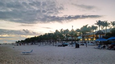 Playa del Car bölgesinin plajında Playa del Carmen, Meksika