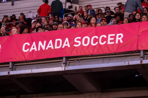 Toronto, ON, Kanada 2 Ekim 2023: BMO Stadyumu 'ndaki Kanada Futbol logosuna bakın..