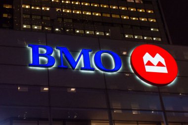 Toronto, ON, Kanada 23 Ağustos 2023: Rogers Centre Kanada 'nın Ontario şehrinde bulunan çok amaçlı geri çekilebilir bir çatı stadyumudur..