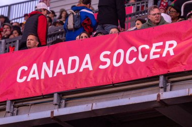 Toronto, ON, Kanada 23 Ağustos 2023: Rogers Centre Kanada 'nın Ontario şehrinde bulunan çok amaçlı geri çekilebilir bir çatı stadyumudur..