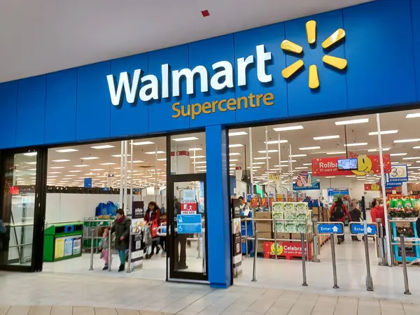 Toronto, ON, Kanada - 30 Nisan 2024: Amerika 'daki Walmart süpermarketinin logosu