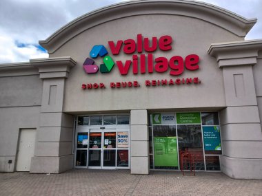 Toronto, ON, Kanada - 30 Ağustos 2023: Value Village mağazasının logosu