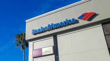 St. Pete, FL, ABD - 23 Ekim 2023: Bank of America logosuna bakın