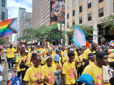 Toronto, ON, Kanada 30 Haziran 2024: Toronto 'daki 2024 Geleneksel Onur Yürüyüşü' ne Halk katıldı.