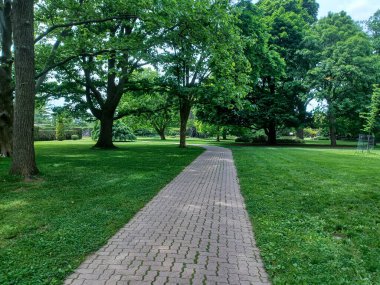 Niagara Şelalesi, On, Kanada - 4 Haziran 2024: Niagara Parks Botanik Bahçeleri manzarası