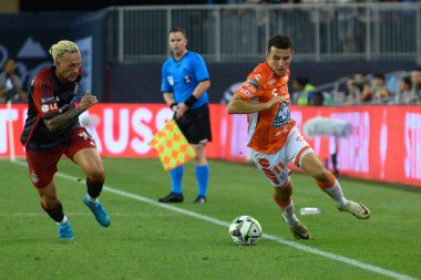 Toronto, On, Kanada - 4 Ağustos 2024: Oussama Idrissi # 11F Pachuca, Toronto FC (Kanada) ve C.F. arasındaki Lig Kupası maçında topu sürüyor. Pachuca (Meksika) BMO Sahasında (Toronto 2-1 kazandı)