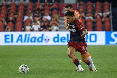 Toronto, ON, Kanada - 4 Ağustos 2024: Raoul Petretta # 28 Toronto FC defans oyuncusu Toronto FC (Kanada) ile C.F. Pachuca (Meksika) BMO Sahasında (Toronto 2-1 kazandı)