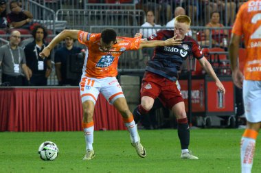 Toronto, On, Kanada - 4 Ağustos 2024: Oussama Idrissi # 11F Pachuca, Toronto FC (Kanada) ve C.F. arasındaki Lig Kupası maçında topu sürüyor. Pachuca (Meksika) BMO Sahasında (Toronto 2-1 kazandı)